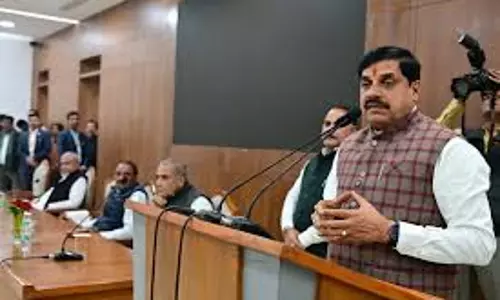 Bhopal: किसानों की भलाई के लिए सरकार सजग और संवेदनशील: डॉ. यादव Bhopal: किसानों की भलाई के लिए सरकार सजग और संवेदनशील: डॉ. यादव