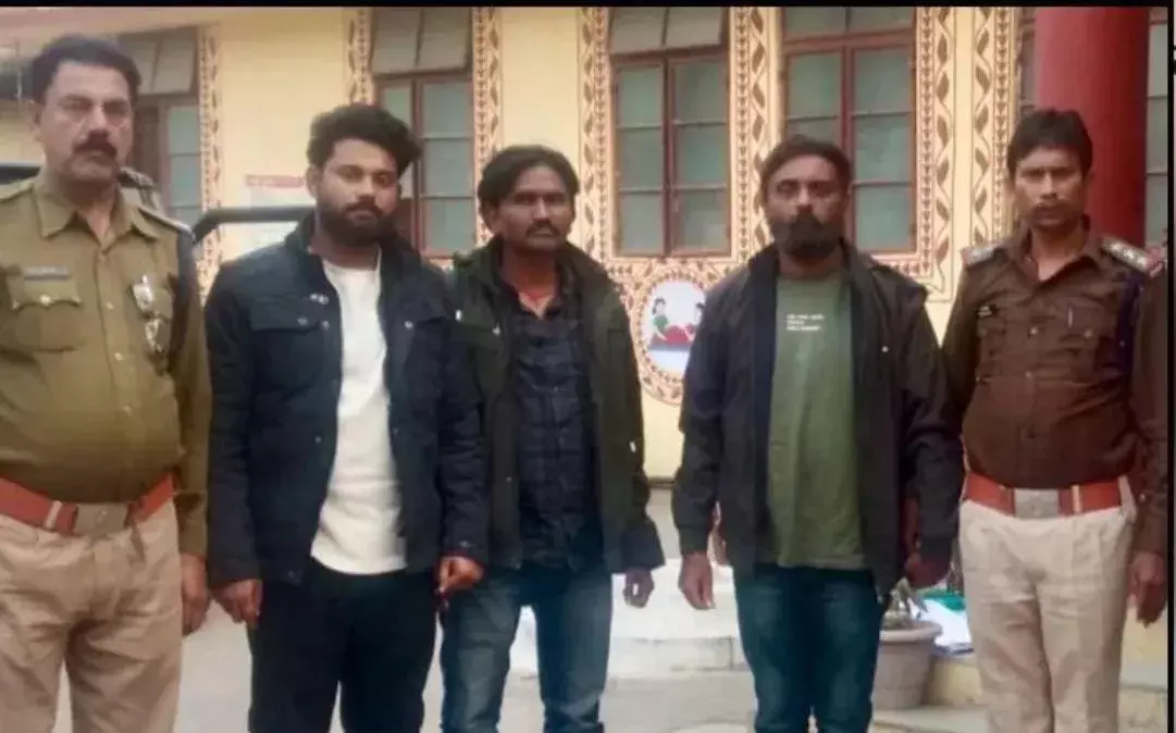 Khandva: बुरहानपुर के पूर्व RMO डॉक्टर पर नकली नोट का आरोप Khandva: बुरहानपुर के पूर्व RMO डॉक्टर पर नकली नोट का आरोप