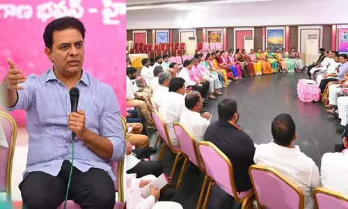 केटीआर ने GHMC पार्षदों से मुलाकात की, नए सिरे से सख्ती से लड़ने का आह्वान किया