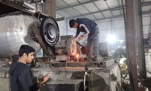 Sonipat में खतरनाक गैसों के उत्सर्जन के कारण रबर फैक्ट्री सील Sonipat में खतरनाक गैसों के उत्सर्जन के कारण रबर फैक्ट्री सील