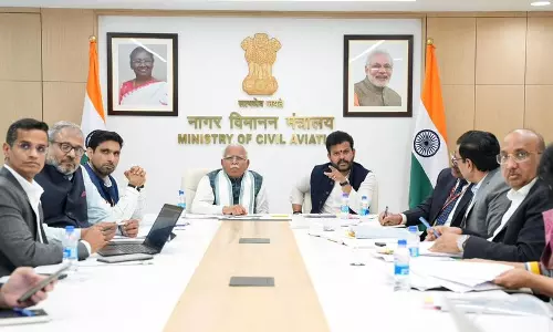 खट्टर और नागरिक उड्डयन मंत्री ने करनाल में हवाई संपर्क बढ़ाने की योजनाओं पर चर्चा की