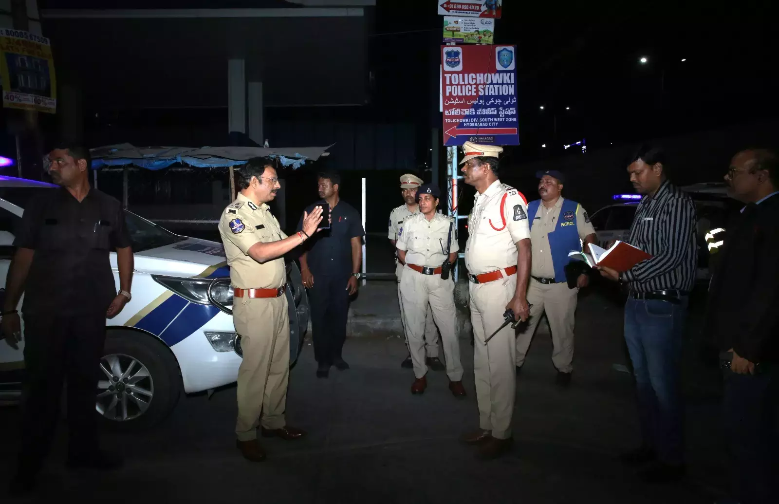 सज्जनार ने नाइट पुलिसिंग को मजबूत करने के लिए सरप्राइज इंस्पेक्शन किए
