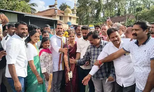 Kushalnagar : विधायक मंतर गौड़ा ने सड़क विस्तार कार्य का शुभारंभ किया Kushalnagar : विधायक मंतर गौड़ा ने सड़क विस्तार कार्य का शुभारंभ किया