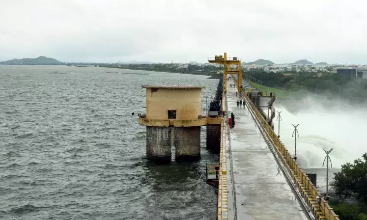 Karimnagar में चेक डैम में विस्फोट, रेत माफिया पर आरोप