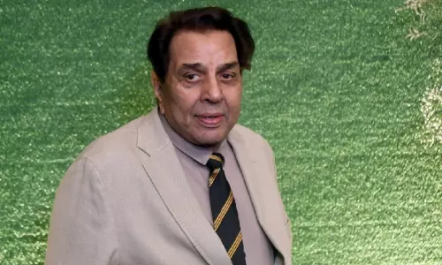 Dharmendra : ताकत, आकर्षण और बेहतरीन कामों से भरी एक विरासत Dharmendra : ताकत, आकर्षण और बेहतरीन कामों से भरी एक विरासत