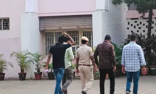 पुलिस SI भर्ती घोटाला: CBI ने भुवनेश्वर में तीन और उम्मीदवारों से पूछताछ की पुलिस SI भर्ती घोटाला: CBI ने भुवनेश्वर में तीन और उम्मीदवारों से पूछताछ की