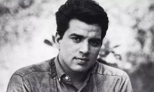Dharmendra की शुरुआत का अनसुना किस्सा: प्रोड्यूसर ने साइनिंग अमाउंट खुद दिया