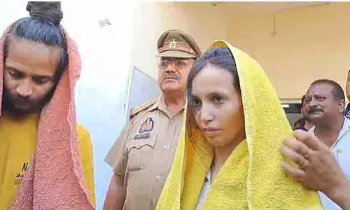 हत्या की आरोपी मुस्कान रस्तोगी ने अस्पताल में बच्चे को जन्म दिया हत्या की आरोपी मुस्कान रस्तोगी ने अस्पताल में बच्चे को जन्म दिया