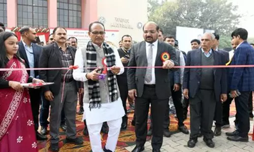 कृषि सुधार पर जोर, शिवराज चौहान ने वैज्ञानिकों से अपील की कृषि सुधार पर जोर, शिवराज चौहान ने वैज्ञानिकों से अपील की