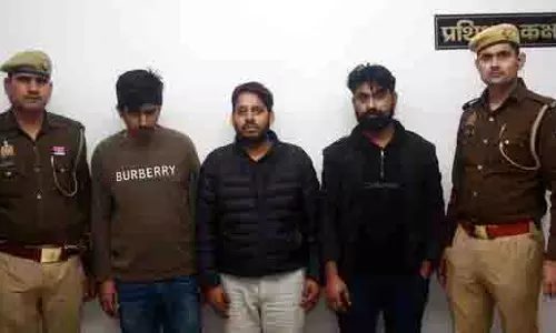 Ghaziabad: कैंसर की दवाओं की ब्लैक मार्केट में बिक्री, 3 गिरफ्तार Ghaziabad: कैंसर की दवाओं की ब्लैक मार्केट में बिक्री, 3 गिरफ्तार