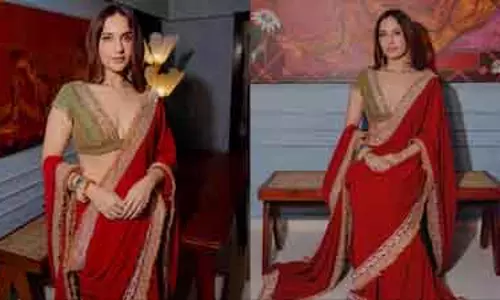 Kusha Kapila ने रेड साड़ी में दिखाया रिफाइंड फेस्टिव स्टाइल