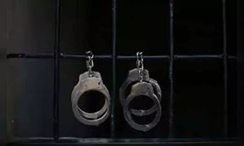 Jamboni सिविक वॉलंटियर को नकली नौकरी मिली