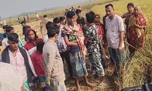 धान के खेत से मानव कंकाल मिलने से Jaynagar में सनसनी फैल गई धान के खेत से मानव कंकाल मिलने से Jaynagar में सनसनी फैल गई