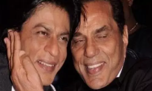 शाहरुख खान ने Dharmendra के निधन पर शोक व्यक्त किया