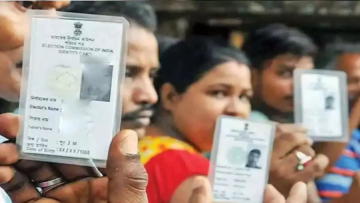 BMC elections: मुंबई में 11 लाख से ज़्यादा डुप्लीकेट वोटर लिस्ट के ड्राफ़्ट BMC elections: मुंबई में 11 लाख से ज़्यादा डुप्लीकेट वोटर लिस्ट के ड्राफ़्ट