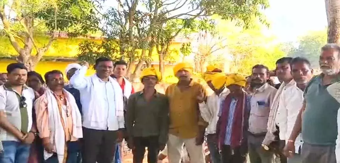 4 परिवारों ने धर्म में वापसी की, सामाजिक पहल रंग लाई 4 परिवारों ने धर्म में वापसी की, सामाजिक पहल रंग लाई