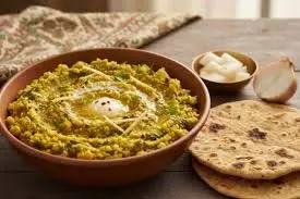 Methi Makki Saag : सर्दियों का देसी स्वाद मेथी मक्की का साग, जो बढ़ाए सेहत और स्वाद Methi Makki Saag : सर्दियों का देसी स्वाद मेथी मक्की का साग, जो बढ़ाए सेहत और स्वाद