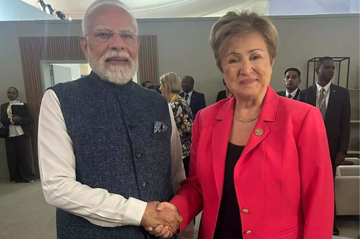 G20 Summit: PM मोदी ने IMF चीफ क्रिस्टालिना जॉर्जीवा से मुलाकात की G20 Summit: PM मोदी ने IMF चीफ क्रिस्टालिना जॉर्जीवा से मुलाकात की