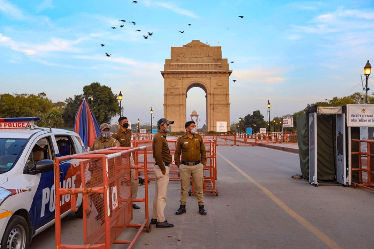 New Delhi: इंडिया गेट पर झड़प, सुरक्षा बढ़ाई गई New Delhi: इंडिया गेट पर झड़प, सुरक्षा बढ़ाई गई