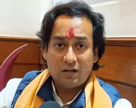 राजनाथ सिंह देश के रक्षामंत्री, उन्हें तथ्यात्मक बात करनी चाहिए : कांग्रेस नेता जयवर्धन सिंह राजनाथ सिंह देश के रक्षामंत्री, उन्हें तथ्यात्मक बात करनी चाहिए : कांग्रेस नेता जयवर्धन सिंह