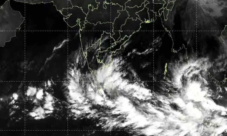 25 नवंबर को बंगाल की खाड़ी के ऊपर नया कम दबाव बनने की संभावना: IMD 25 नवंबर को बंगाल की खाड़ी के ऊपर नया कम दबाव बनने की संभावना: IMD