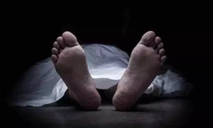 Dindigul के पास ट्रेन से गिरकर युवक की मौत Dindigul के पास ट्रेन से गिरकर युवक की मौत