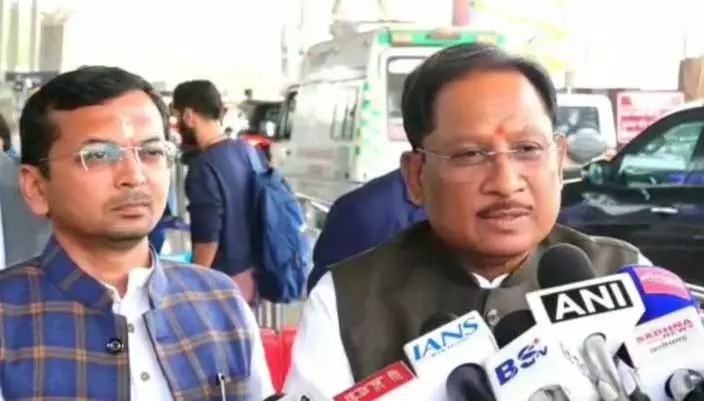 आत्मसमर्पित नक्सलियों के साथ न्याय करेगी हमारी सरकार : CM विष्णुदेव साय आत्मसमर्पित नक्सलियों के साथ न्याय करेगी हमारी सरकार : CM विष्णुदेव साय