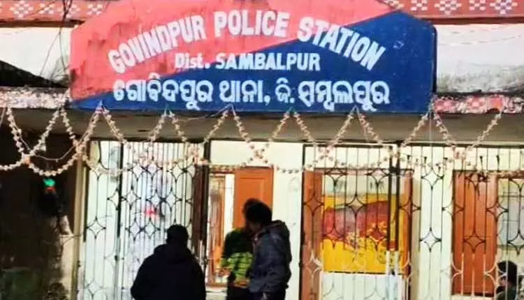 Sambalpur ट्राइबल स्कूल से लापता तीन लड़कियां दिन भर की तलाश के बाद मिलीं Sambalpur ट्राइबल स्कूल से लापता तीन लड़कियां दिन भर की तलाश के बाद मिलीं