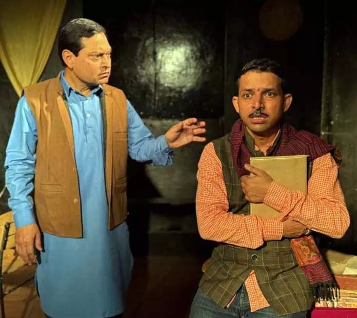 JAMMU: ‘नटरंग’ ने नाटक ‘डायरी कैसे लोकनाथ दी’ का मंचन किया JAMMU: ‘नटरंग’ ने नाटक ‘डायरी कैसे लोकनाथ दी’ का मंचन किया