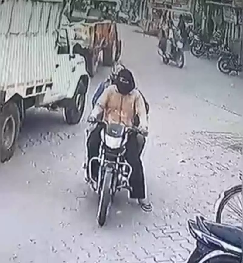 Jagraon में पुलिसवाले की पत्नी और बेटी दो झपटमारों का शिकार Jagraon में पुलिसवाले की पत्नी और बेटी दो झपटमारों का शिकार