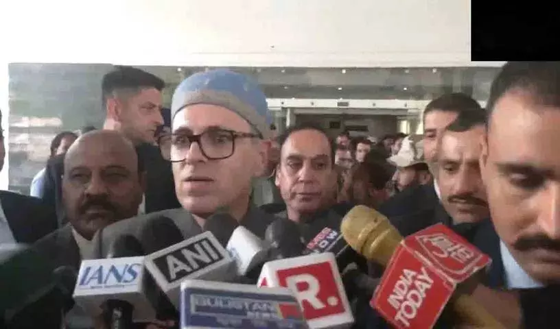 बचपन से ही मैं धर्मेंद्र जी की फिल्में देखता आ रहा हूं: Omar Abdullah बचपन से ही मैं धर्मेंद्र जी की फिल्में देखता आ रहा हूं: Omar Abdullah