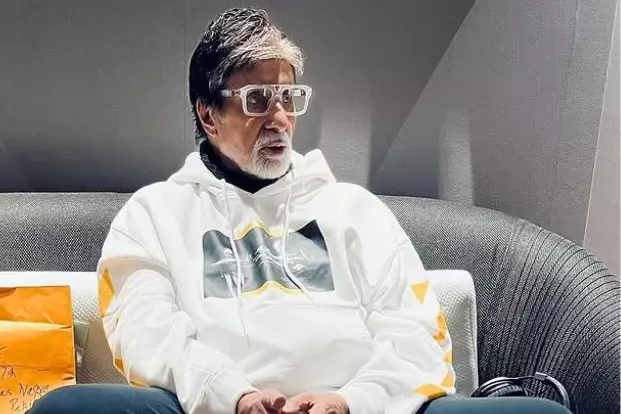 Dharmendra को अंतिम विदाई देने पहुंचे अमिताभ, आमिर, सलमान और संजय दत्त Dharmendra को अंतिम विदाई देने पहुंचे अमिताभ, आमिर, सलमान और संजय दत्त