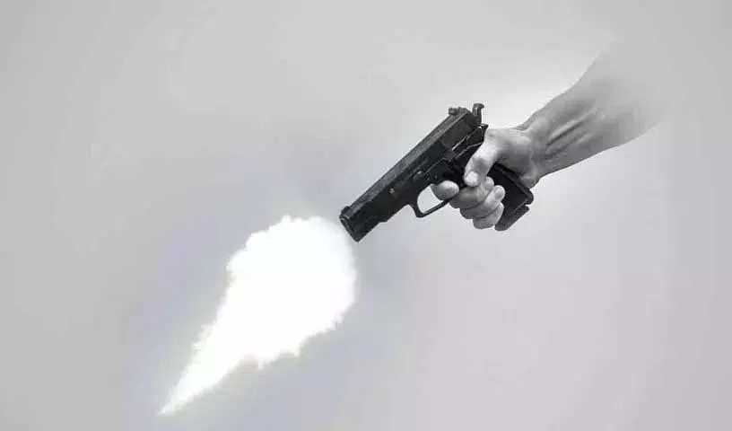 Hyderabad: अंबरपेट पुलिस लाइन में अचानक गोली चलने से कांस्टेबल घायल Hyderabad: अंबरपेट पुलिस लाइन में अचानक गोली चलने से कांस्टेबल घायल