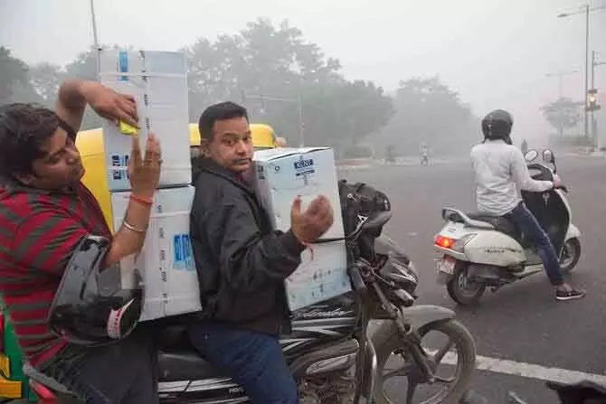 Delhi की बदतर हवा: 2025 में एक भी ‘साफ़ दिन’ नहीं, AQI 700 पार Delhi की बदतर हवा: 2025 में एक भी ‘साफ़ दिन’ नहीं, AQI 700 पार