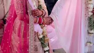 भारतीय Weddings में एस्ट्रोलॉजी और आध्यात्मिक प्रोडक्ट्स की बढ़ती मांग भारतीय Weddings में एस्ट्रोलॉजी और आध्यात्मिक प्रोडक्ट्स की बढ़ती मांग