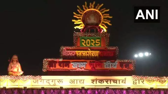 श्री राम जन्मभूमि मंदिर में ध्वजारोहण समारोह से पहले, शहर विशेष रूप से सजा-संवारा श्री राम जन्मभूमि मंदिर में ध्वजारोहण समारोह से पहले, शहर विशेष रूप से सजा-संवारा