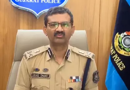 Gujarat पुलिस ने देश विरोधी तत्वों पर कार्रवाई की Gujarat पुलिस ने देश विरोधी तत्वों पर कार्रवाई की