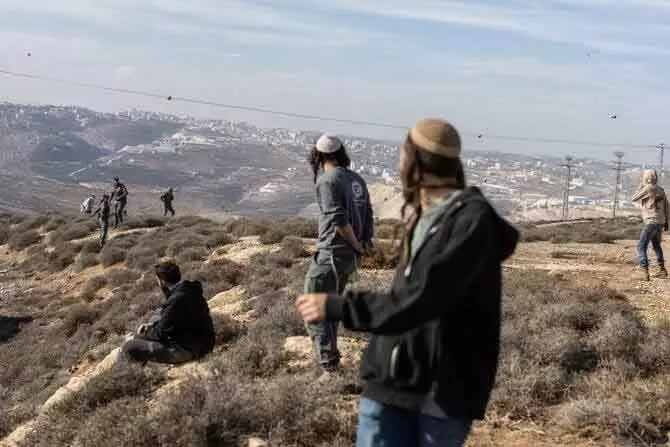 West Bank और येरुशलम में इज़राइली कार्रवाई: चौकी निर्माण और जमीन ज़ब्ती West Bank और येरुशलम में इज़राइली कार्रवाई: चौकी निर्माण और जमीन ज़ब्ती