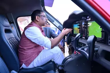 दुमका में सरकार ने स्थापित किया फ्लाइंग इंस्टीट्यूट, प्रतिवर्ष 30 युवाओं को मिलेगी कमर्शियल पायलट ट्रेनिंग दुमका में सरकार ने स्थापित किया फ्लाइंग इंस्टीट्यूट, प्रतिवर्ष 30 युवाओं को मिलेगी कमर्शियल पायलट ट्रेनिंग