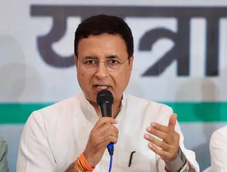 रणदीप सुरजेवाला ने सीजेआई जस्टिस सूर्यकांत को दी बधाई रणदीप सुरजेवाला ने सीजेआई जस्टिस सूर्यकांत को दी बधाई
