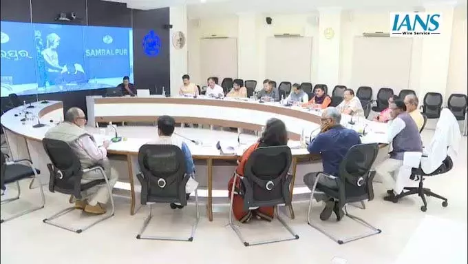 मुख्यमंत्री मोहन चरण मज़ी की अध्यक्षता में कैबिनेट बैठक, विकास और जनकल्याण पर चर्चा मुख्यमंत्री मोहन चरण मज़ी की अध्यक्षता में कैबिनेट बैठक, विकास और जनकल्याण पर चर्चा