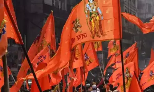 Ram Mandir Flag : राम मंदिर में धूमधाम से फहराई जाएगी धर्म ध्वजा, जानें किस देवता के लिए होती है कौनसी ध्वजा