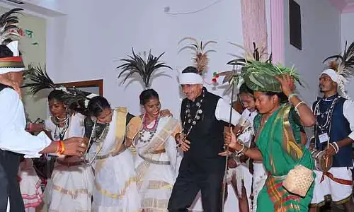 केंद्र सरकार की योजनाओं से आदिवासियों का विकास बढ़ा है: Governor R.N. Ravi केंद्र सरकार की योजनाओं से आदिवासियों का विकास बढ़ा है: Governor R.N. Ravi
