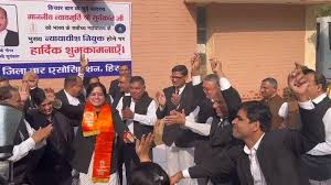 Haryana के हिसार के पेटवाड़ में बेटे सूर्यकांत के CJI बनने पर जश्न मनाया गया