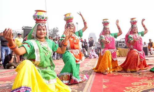 गीता महोत्सव के साथ कुरुक्षेत्र का ब्रह्म सरोवर उत्सव में डूबा