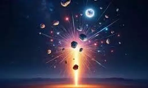 Science: स्पेस में अचानक तीन हिस्सों में फट गया ये उल्कापिंड, वैज्ञानिक भी दंग Science: स्पेस में अचानक तीन हिस्सों में फट गया ये उल्कापिंड, वैज्ञानिक भी दंग