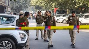 Greater Noida में बांग्लादेश के एक व्यक्ति ने आत्महत्या कर ली