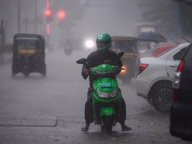 Jaipur: राजस्थान में राहतभरी सुबह, लेकिन धुंध ने घटाई धूप