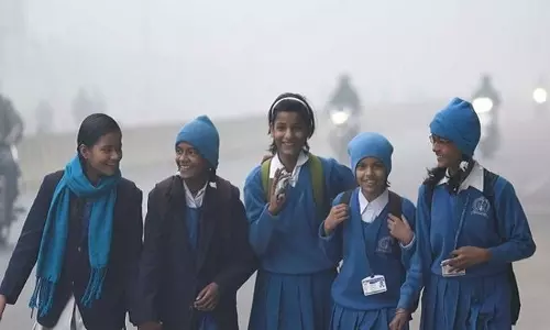 Patna: स्कूलों में 7 दिन की छुट्टी घोषित, जानें तारीखें Patna: स्कूलों में 7 दिन की छुट्टी घोषित, जानें तारीखें