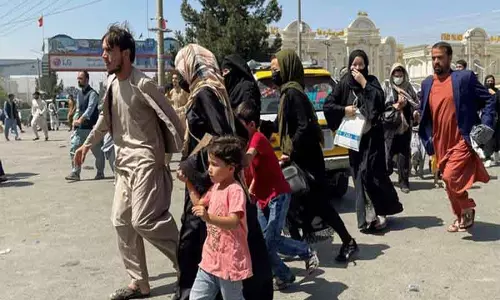 Afghanistan: UN ने 20 लाख से ज़्यादा अफ़गानों के लौटने पर आर्थिक दबाव की चेतावनी दी